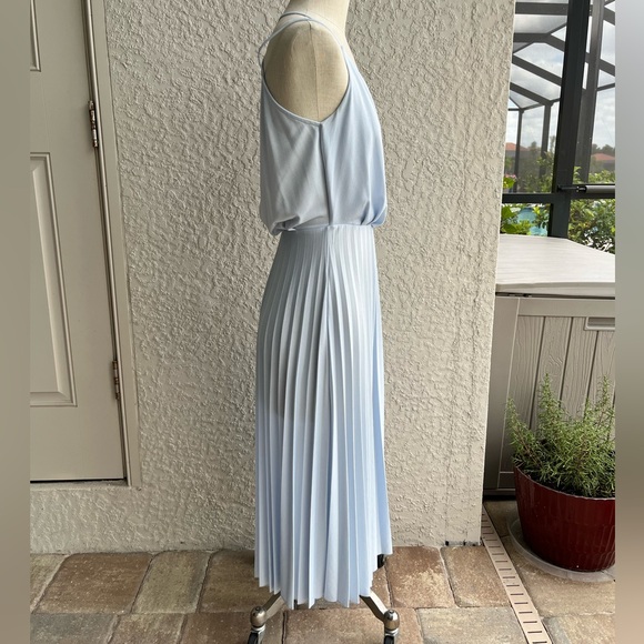 ASOS Light Blue Strappy Midi Dress w/ Pleated Skirt & Cut-out Back Design- sz 4 - Picture 4 of 11